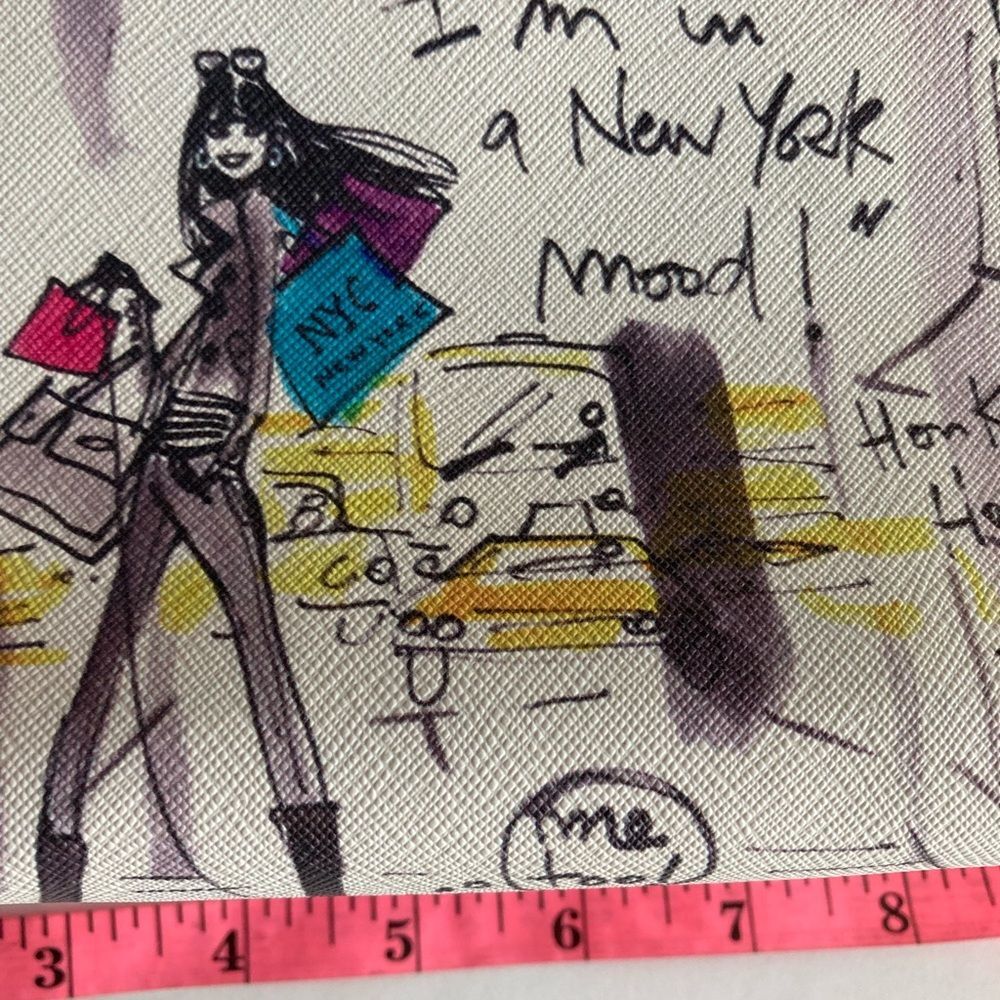 Izak “I'm in a New York Mood" Cosmetics Bag - Picture 6 of 11